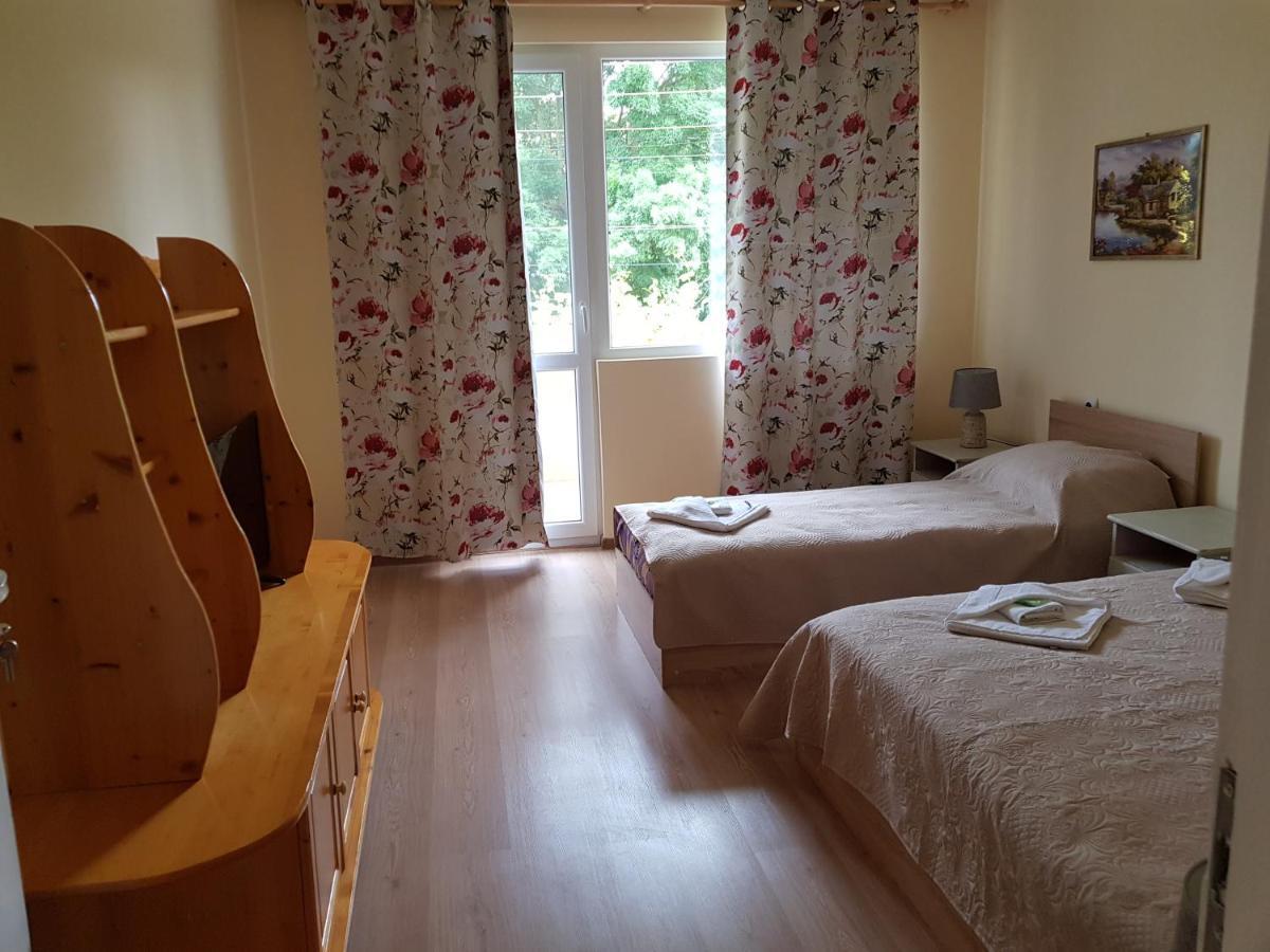 Къща за гости Саня Hotel Каварна Екстериор снимка